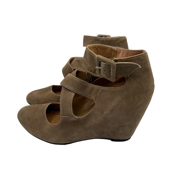 Halogen Tan Suede Crisscross Strappy Ankle Buckle Strap Booties Wedge Pumps 8.5M - Picture 6 of 12